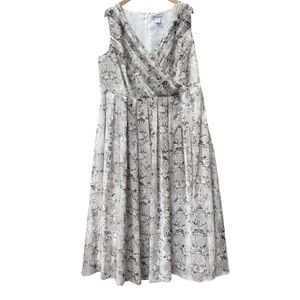 Jessica London White Print Dress Sleeveless Wrap bodice A-line full skirt 16
